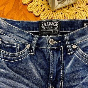 Buckle jeans